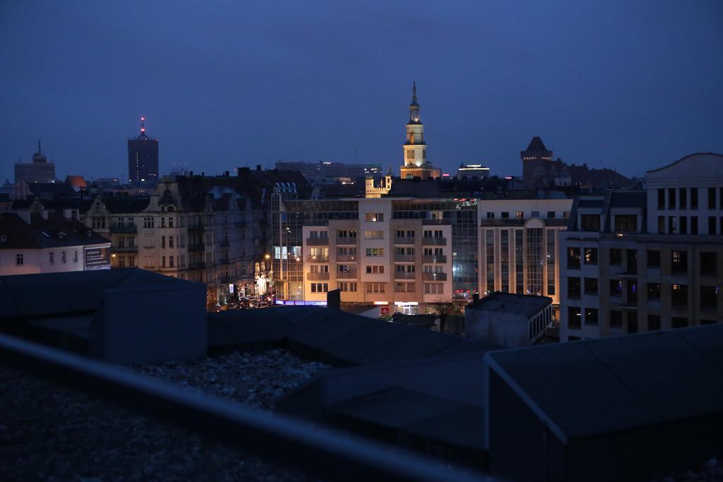 Studio di 35 m² in Appartamento con 1 bagno privato in zona Poznan Centro Esterno foto
