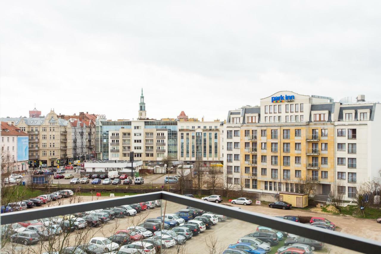 Studio di 35 m² in Appartamento con 1 bagno privato in zona Poznan Centro Esterno foto